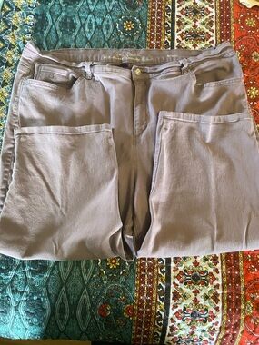 Gloria Vanderbilt Amanda Lavender High-Rise Capris size 24w